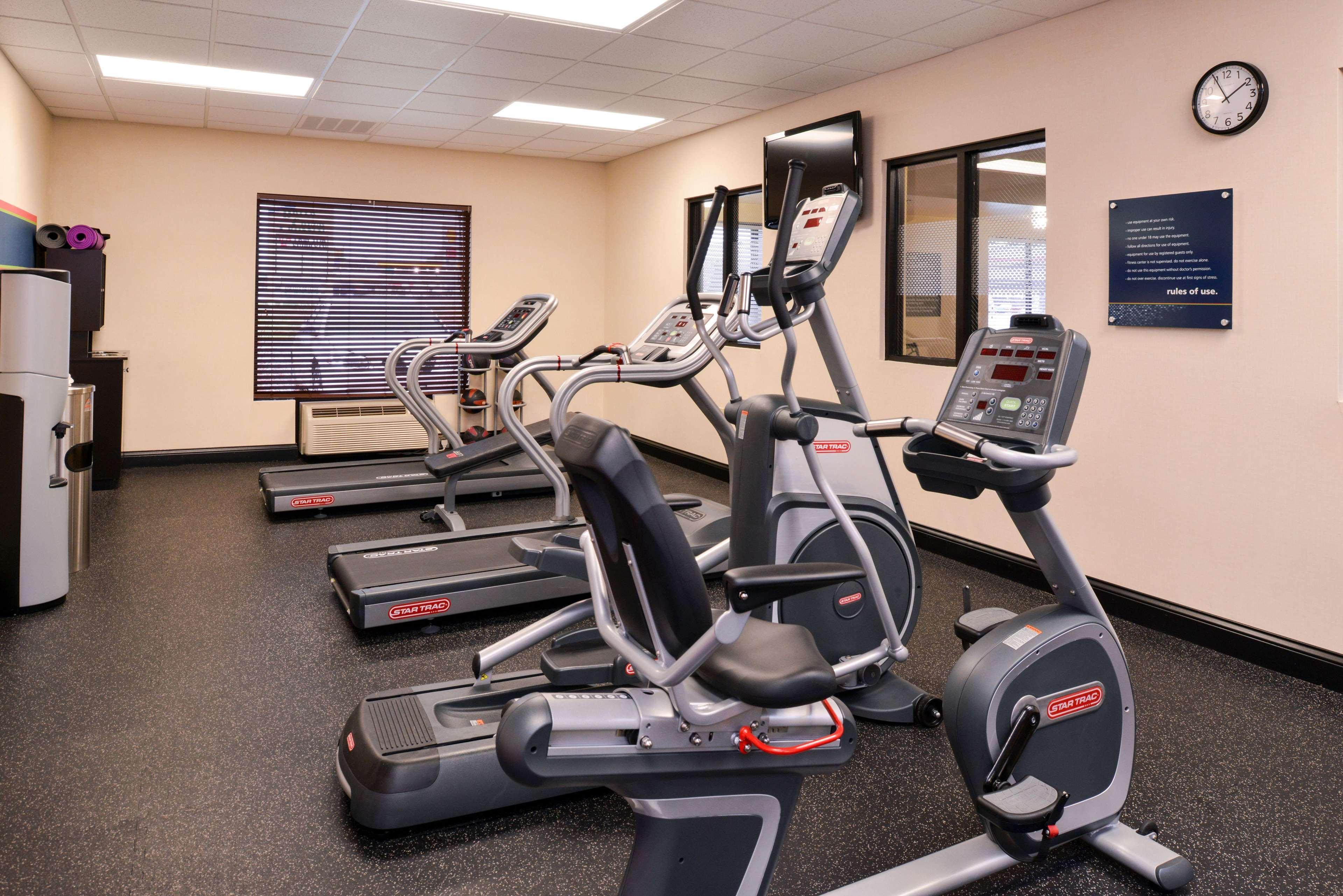 Hampton Inn Уильямсберг Экстерьер фото