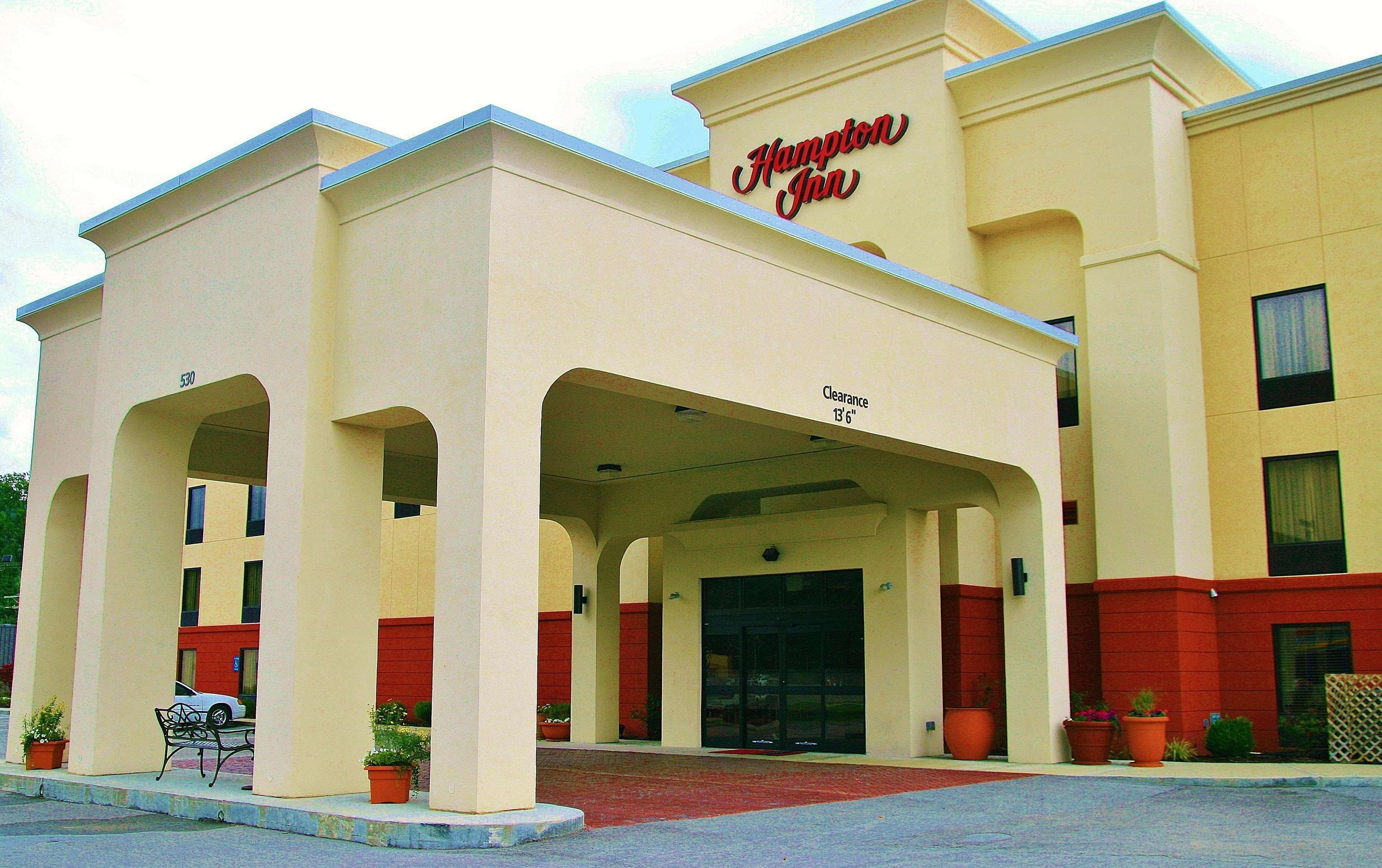 Hampton Inn Уильямсберг Экстерьер фото