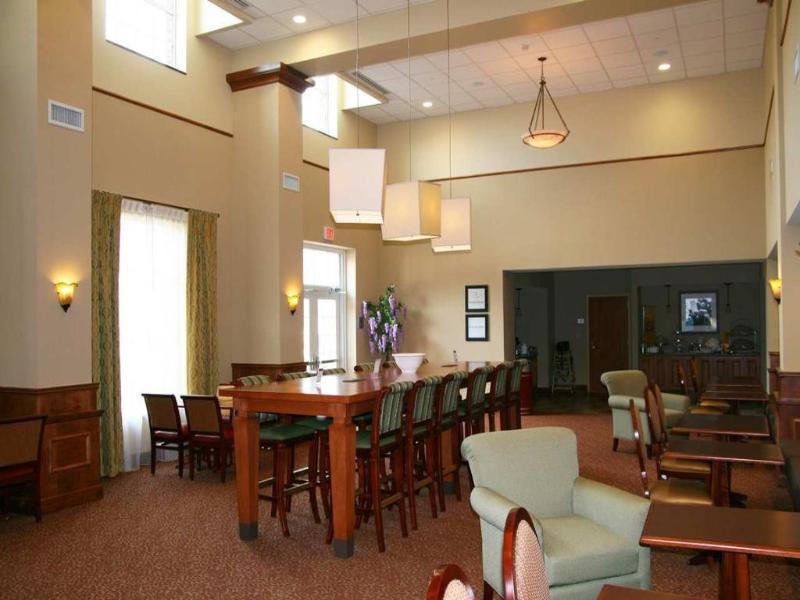 Hampton Inn Уильямсберг Экстерьер фото