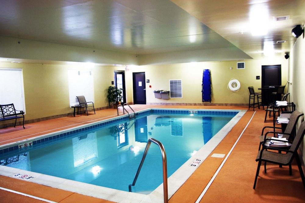 Hampton Inn Уильямсберг Экстерьер фото